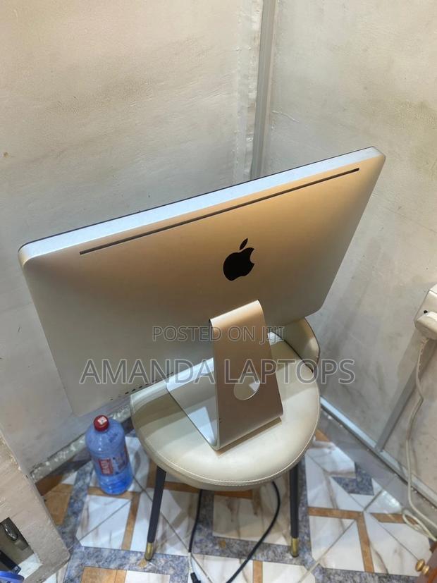 New Desktop Computer Apple iMac 4GB Intel Core 2 Quad HDD+SSD 1T · Photo 2