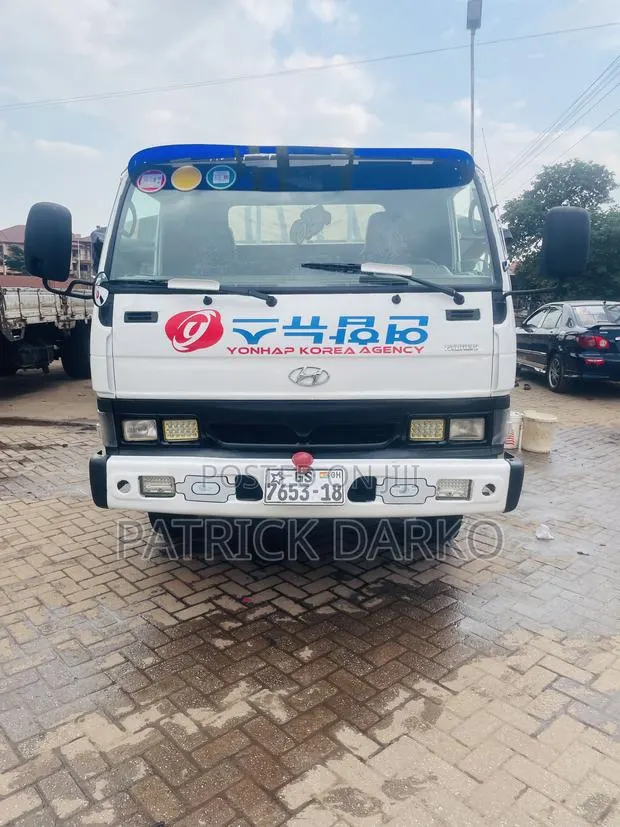 Hyundai Might 1 · Photo 1