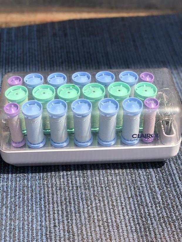 Clairol 20 Hot Curl Controllers With Pins · Photo 3