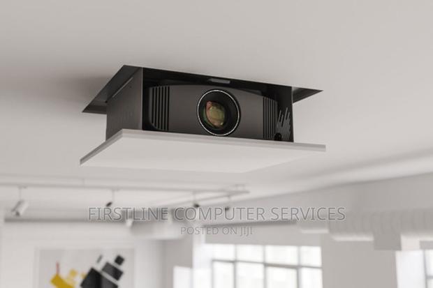 Eclipse Series Model E-550 · Photo 2