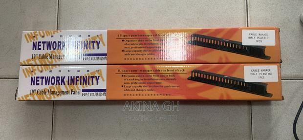 Network Infinity 1u 19" Cable Manager Panel · Photo 1