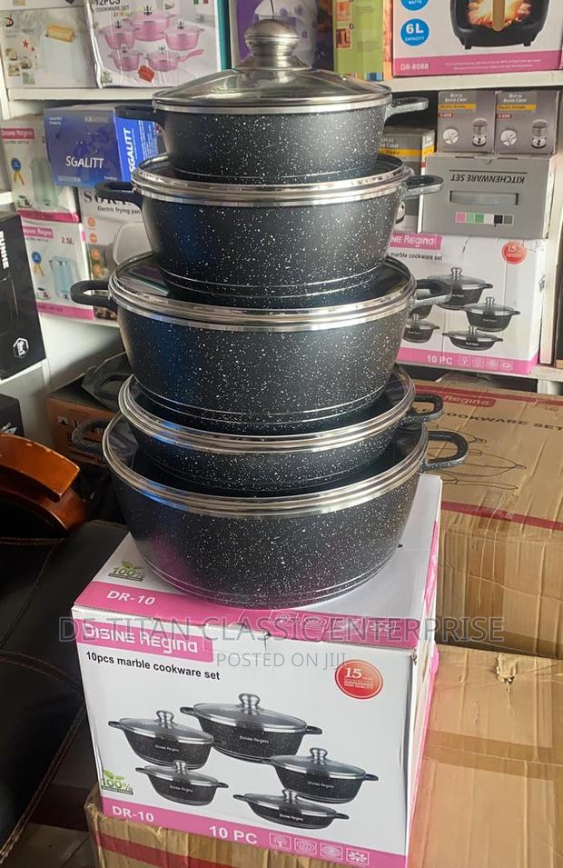 Non Stick Cookware Set - 10 Pieces - Black · Photo 1