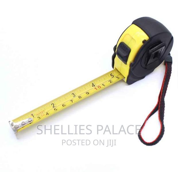 Retractable Auto Looking Measuring Tape With Steel Coating · Photo 1