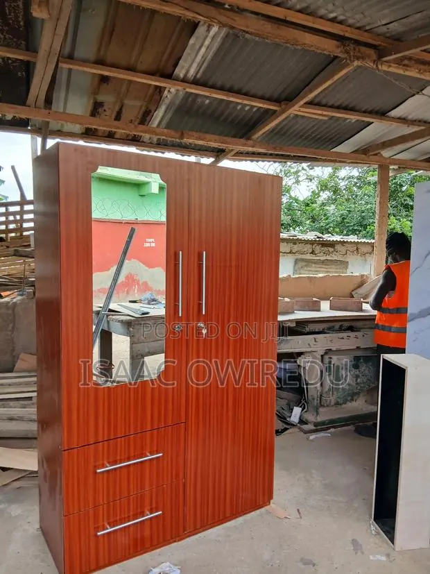 Wardrobe 2 in 1 · Photo 1