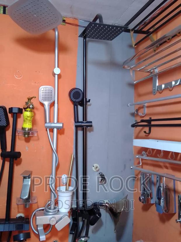 Black Shower Pole, Rain Shower, Three in One Tap, Mixture · Photo 2