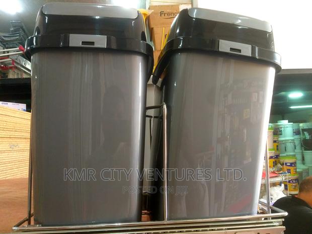 Modern Cabinet Dustbins With Rails. · Photo 5