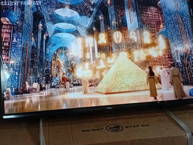 TCL 32” Hd Television for Everyday Viewing · Photo 1