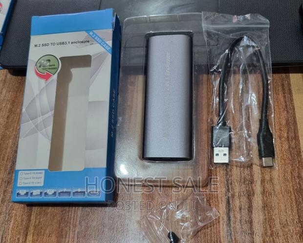 SSD Hard Disk Enclosure · Photo 1
