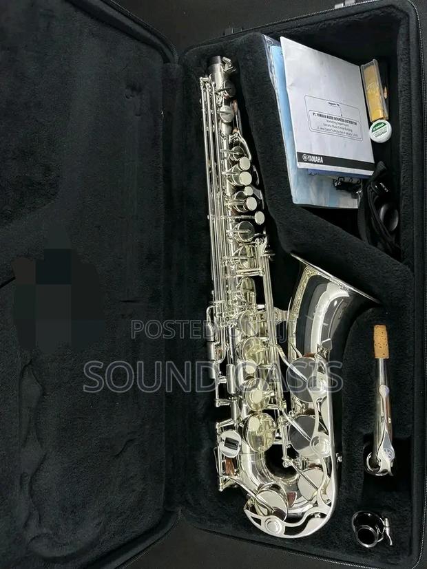 Yamaha YSS-475II Intermediate Soprano Saxophone · Photo 1