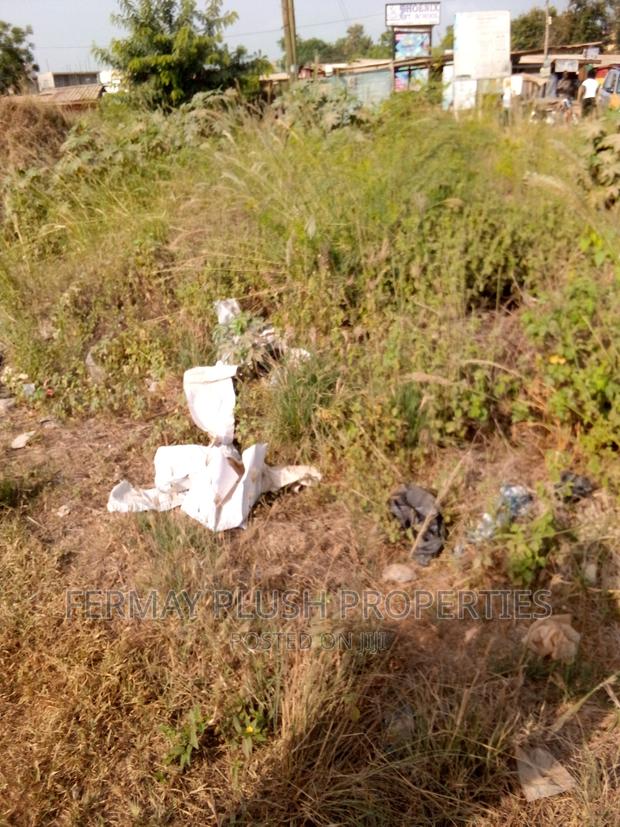 Road Side Land Title · Photo 2