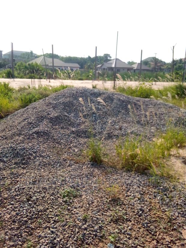 Road Side Land Title · Photo 4