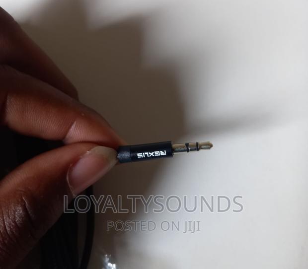 5 Meters Headphone Extension Cable · Photo 4