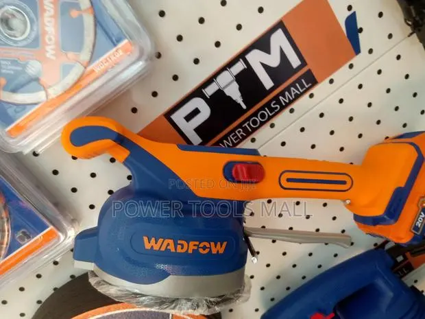 Tile Vibrator Wadfow · Photo 1