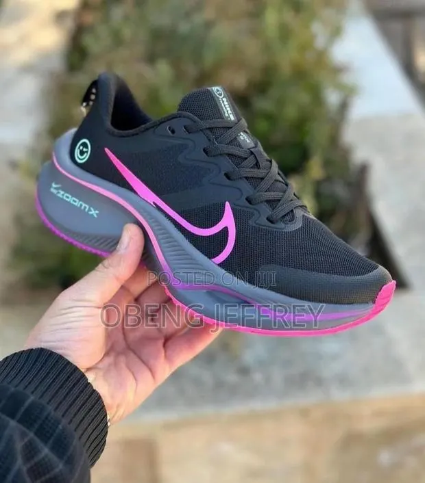 Original Air Zoom Black Mesh Upper Ladies · Photo 1