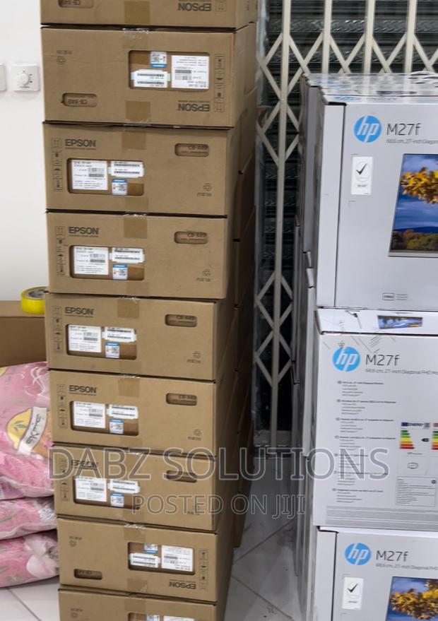 Epson Cb-x49 Projector · Photo 1