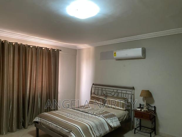 Furnished 3bdrm Apartment in Labone for sale · Photo 5