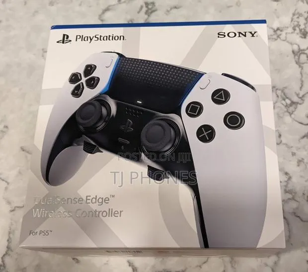 PlayStation 5 DualSense Edge Controller · Photo 1