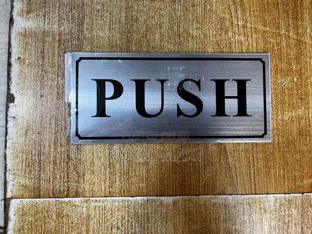 Push and Pull Sign · Photo 1