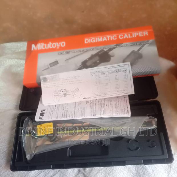 8" Mitutoyo Digital Caliper · Photo 1