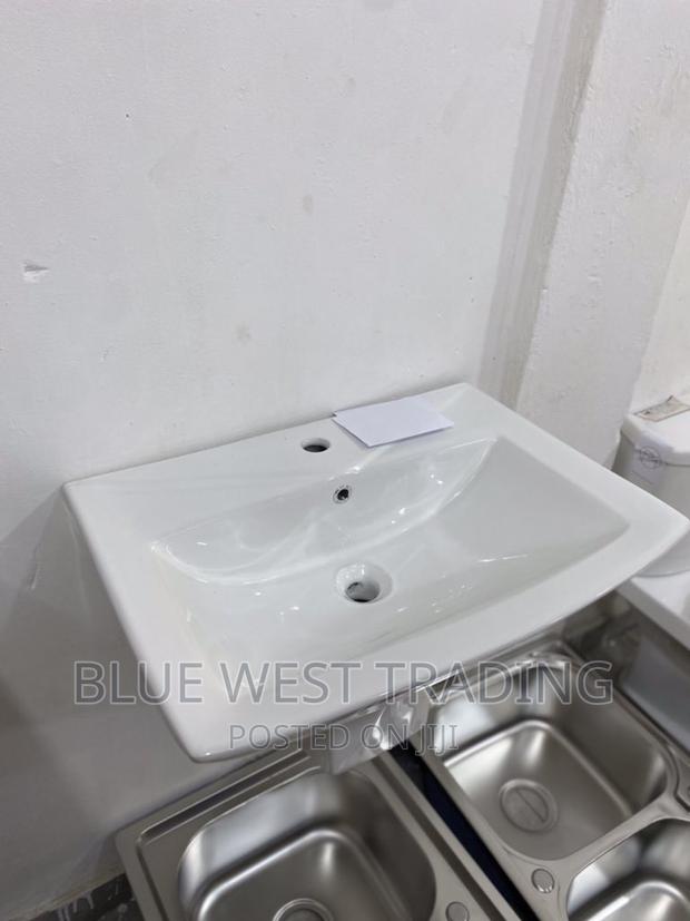Wall Hung Basin - Master Bedroom Basin · Photo 3