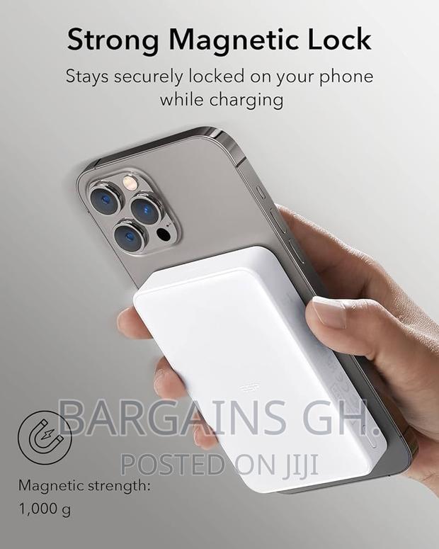 Rock P89 Magnetic Wireless Power Bank · Photo 1