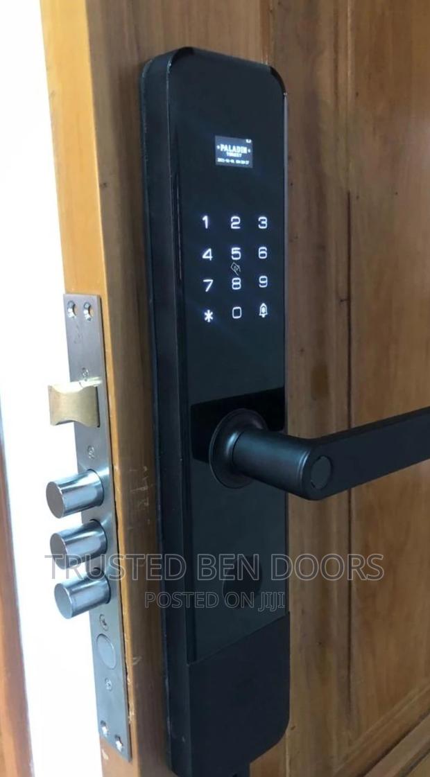 Paladin Turkish Smart Lock for Security and Wooden Doors · Photo 1