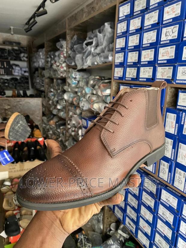 Original Classic Leather Boots · Photo 2