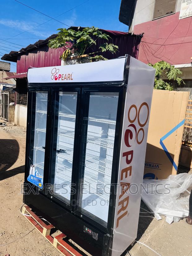 Showcase Display Fridge Pearl 3doors PVC-150 · Photo 1
