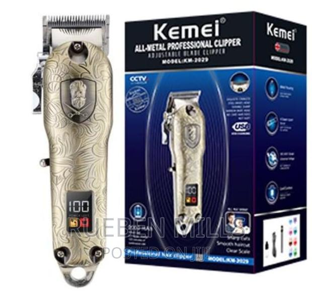 Adjustable Blade Cordless Hair Clipper Barbering Machine · Photo 1