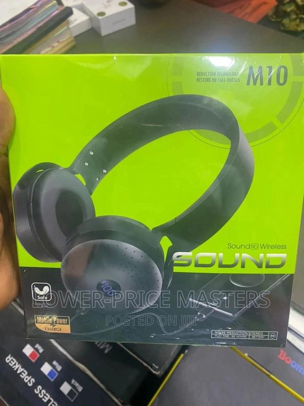M10 Extra Bass Headset (With Installed Power Bank) · Photo 2