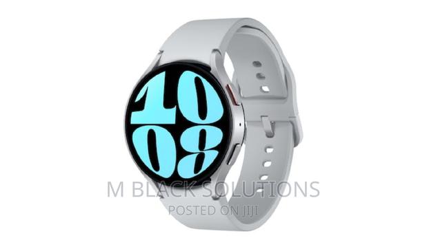 Samsung Watch 6 44mm Silver · Photo 1