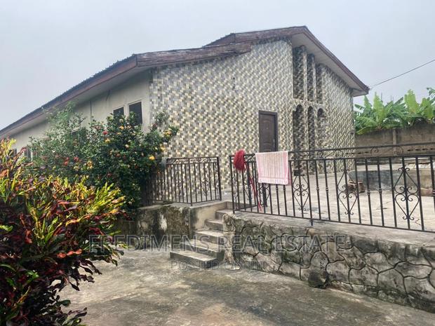 6bdrm House in Fredimens Real, Kumasi Metropolitan for sale · Photo 1