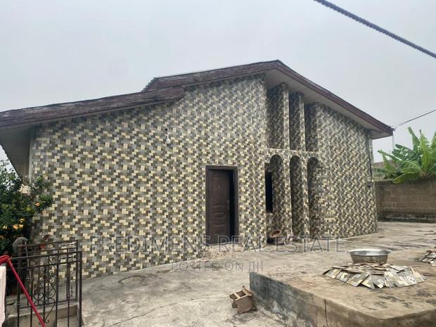 6bdrm House in Fredimens Real, Kumasi Metropolitan for sale · Photo 3