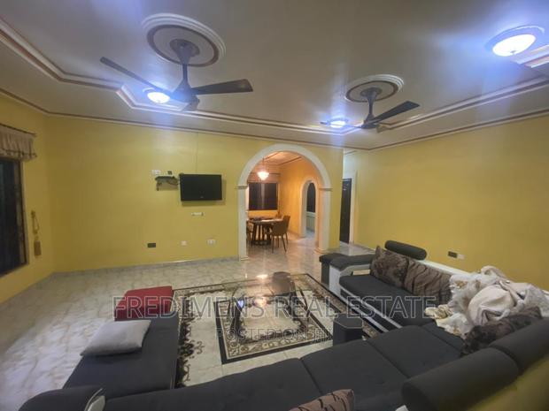 6bdrm House in Fredimens Real, Kumasi Metropolitan for sale · Photo 8
