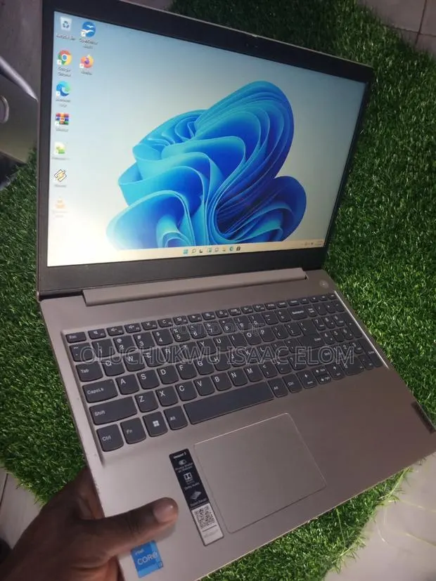 Laptop Lenovo Ideapad 3 8GB Intel Core i3 SSD 256GB · Photo 1