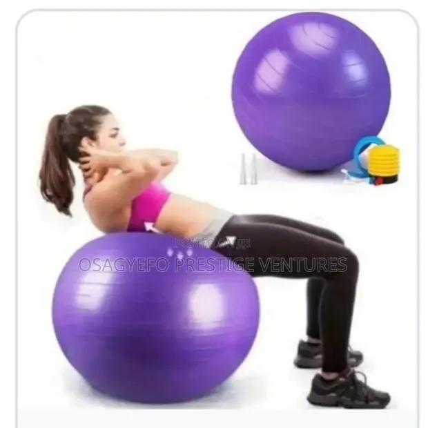 Pregnancy Exercises Ball · Photo 1