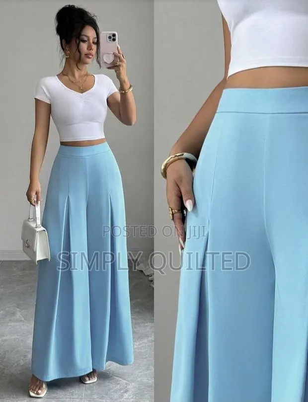Wide-Leg Pants · Photo 1