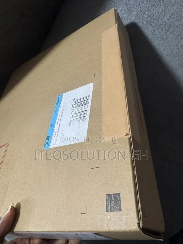 New Laptop Dell Inspiron 14 7440 2-in-1 8GB AMD Ryzen 5 SSD 512GB · Photo 4