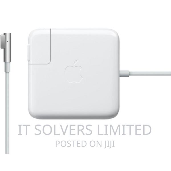 Apple 18.5V 3.65A (M1) Original · Photo 1