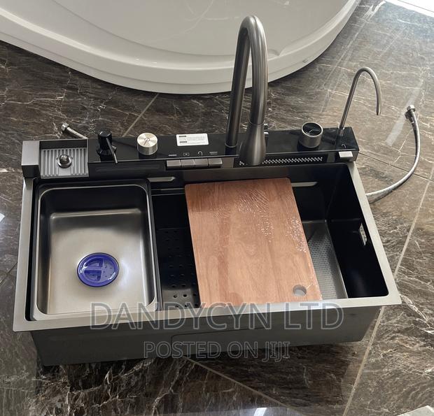Automatic Kitchen Sink · Photo 1