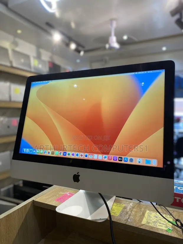 Desktop Computer Apple iMac 8GB Intel SSD 256GB · Photo 1