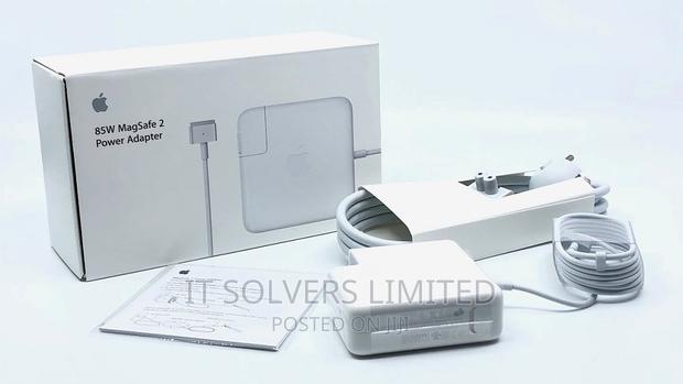 Apple 16.5V 3.65(M2) Original · Photo 1