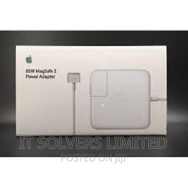 Apple 20V 4.25A (M2) Original · Photo 1