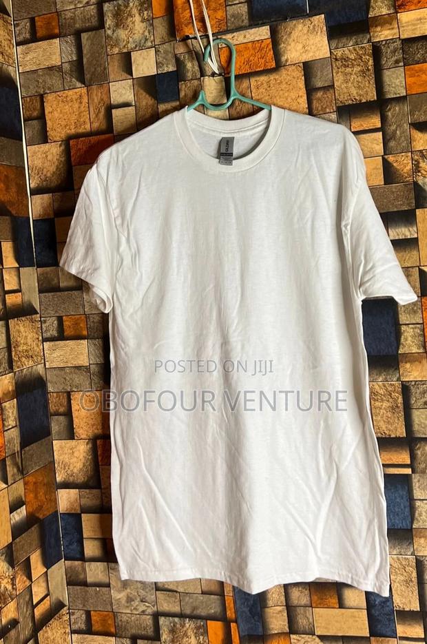 Quality Unisex Plain T-Shirt From USA · Photo 2