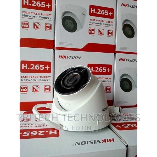 Hikvision 2mp IP Camera Ds-2cd1323g0-1 · Photo 1