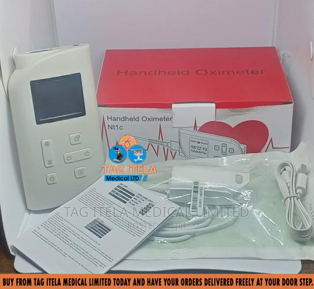 Pulse Oximeter (Handheld Rechargeable) · Photo 2