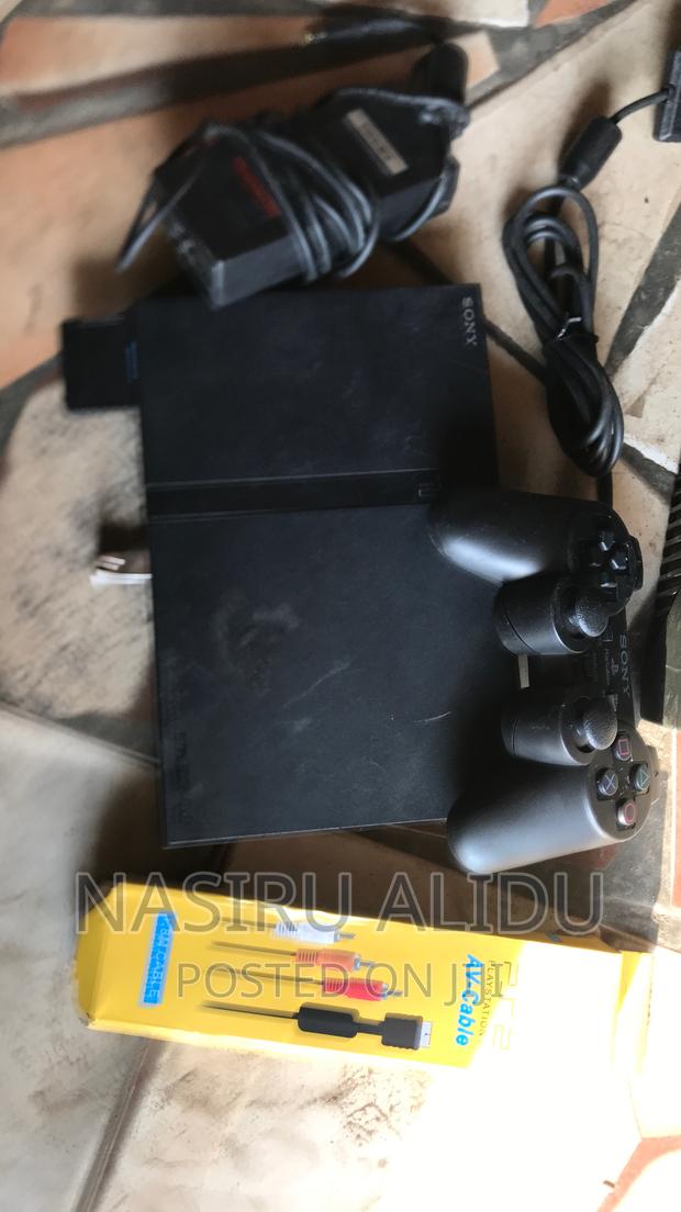 Ps2 With 5 -10 Games Installed · Photo 6