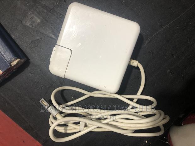 UK Used Mack Book Air and Pro Charger · Photo 1