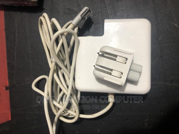 UK Used Mack Book Air and Pro Charger · Photo 2