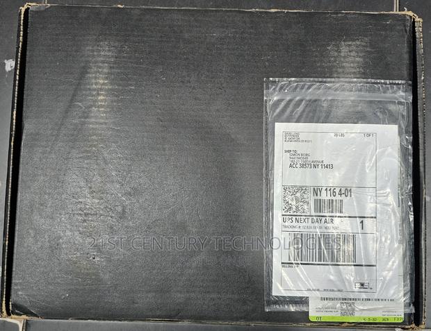 New Laptop Dell Alienware X16 32GB Intel Core I9 SSD 1T · Photo 2